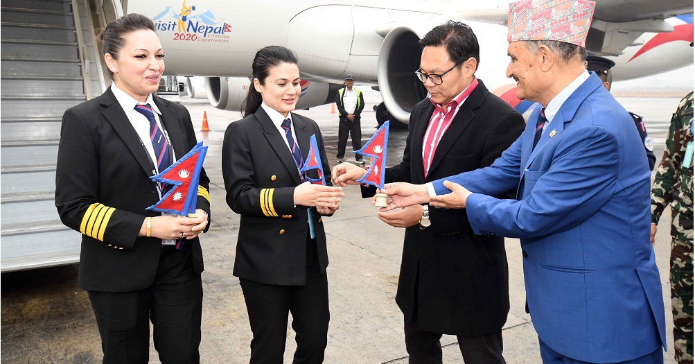 सरकारद्वारा अन्तर्राष्ट्रिय उडान गर्ने महिला पाइलटलाई स्वागत।
