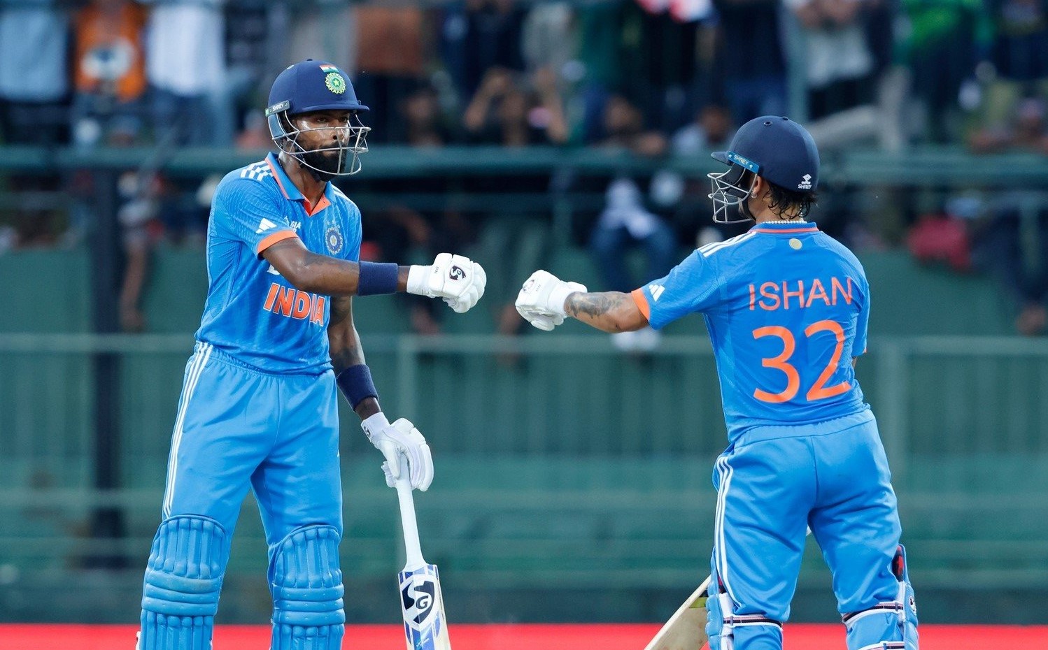 भारतले पाकिस्तानलाई  दियो २६७ रनको लक्ष्य।