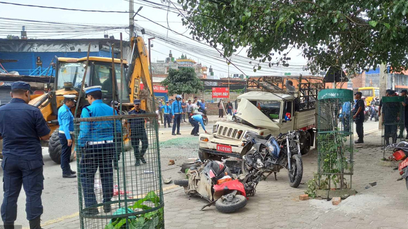 पेप्सीकोलामा ४ सवारीसाधन दुर्घटनामा,१० जना घाइते