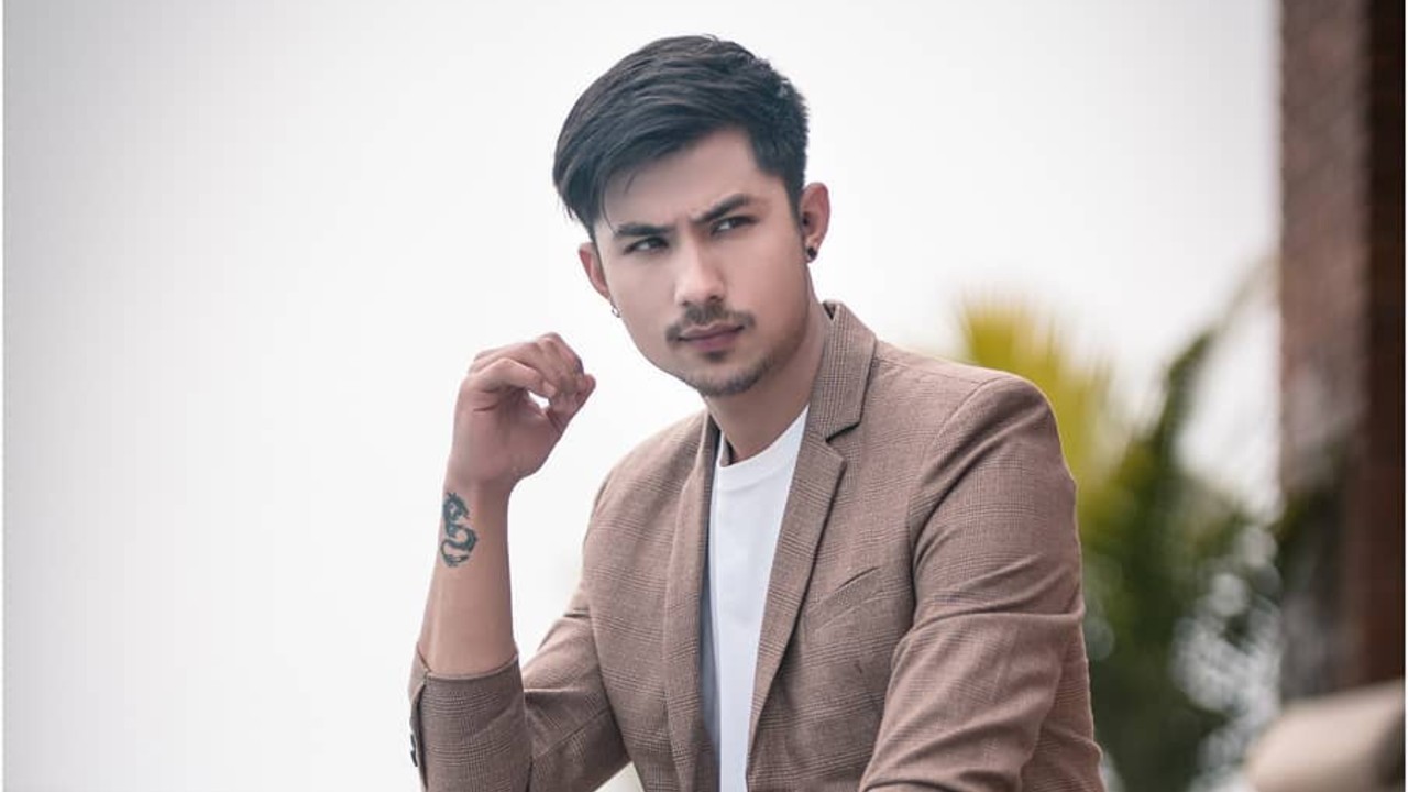 अभिनेता अनमोल केसी पक्राउ