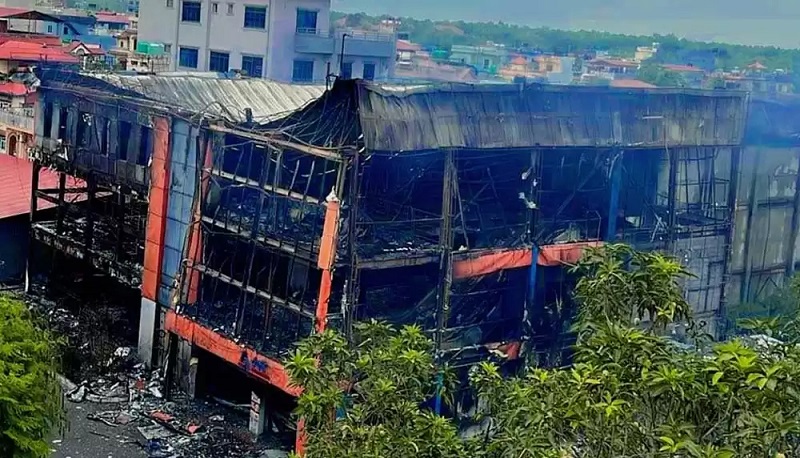 बुटवलको डेल्टा मार्टको आगलागीबाट ५० करोड बढी क्षति अनुमान