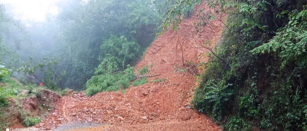 सिद्धार्थ राजमार्ग र तानसेन-तम्घास सडक अवरुद्ध