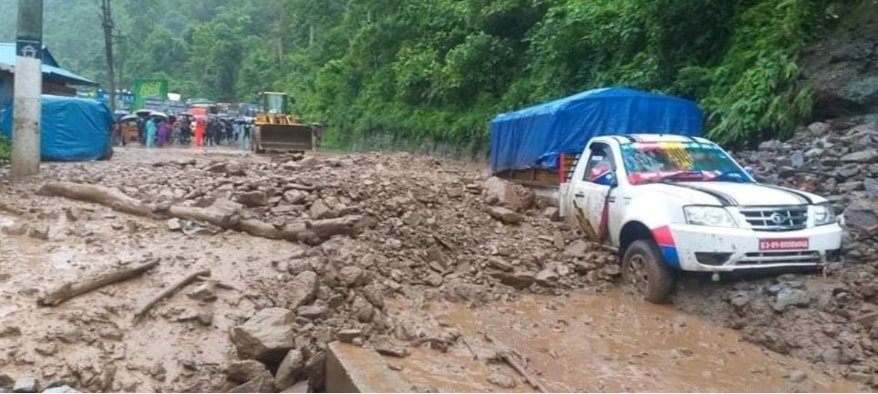 पृथ्वी राजमार्गअन्तर्गत धादिङको गल्छी खण्ड अबरुद्ध