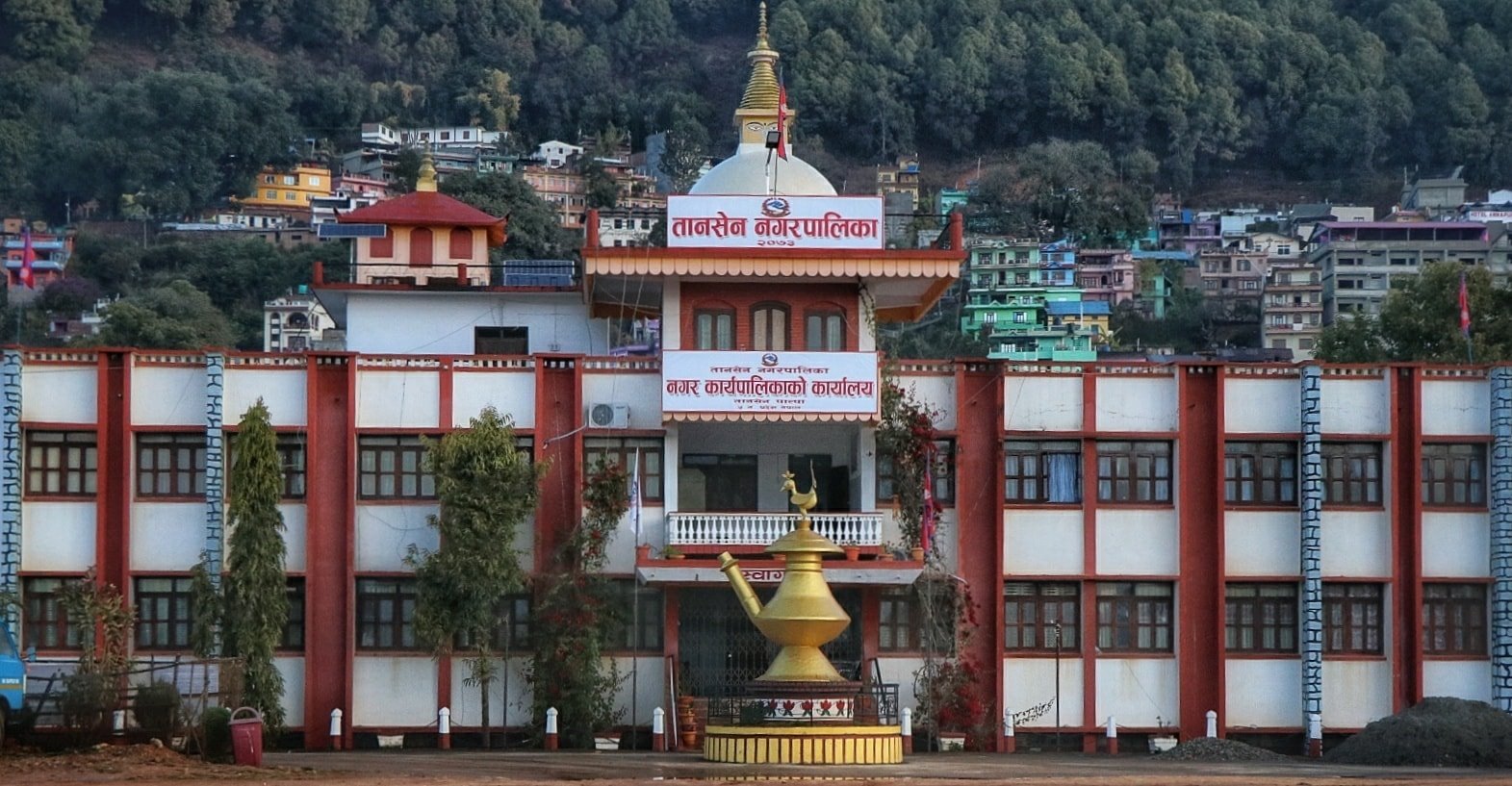 कर्मचारी छनोट प्रकृया रोकेर प्रवक्ताको छोरालाई नियुक्ति