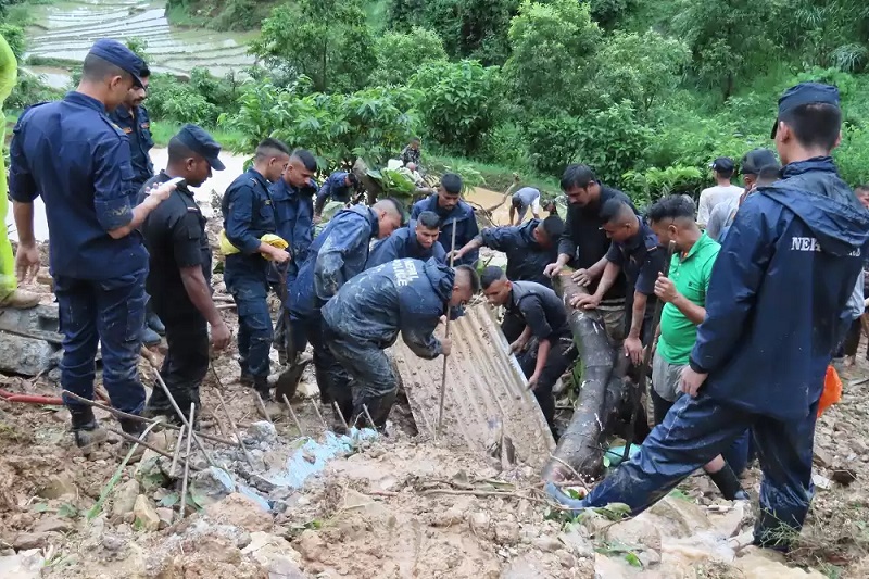 बाढी, पहिरो लगायतका विपद्‍मा परी हालसम्म १५३ जनाको मृत्यु