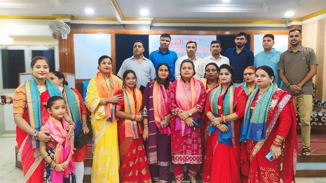 अवधी पत्रकार संघ बाँकेको आयोजनामा तीज शुभकामना आदान–प्रदान कार्यक्रम सम्पन्न