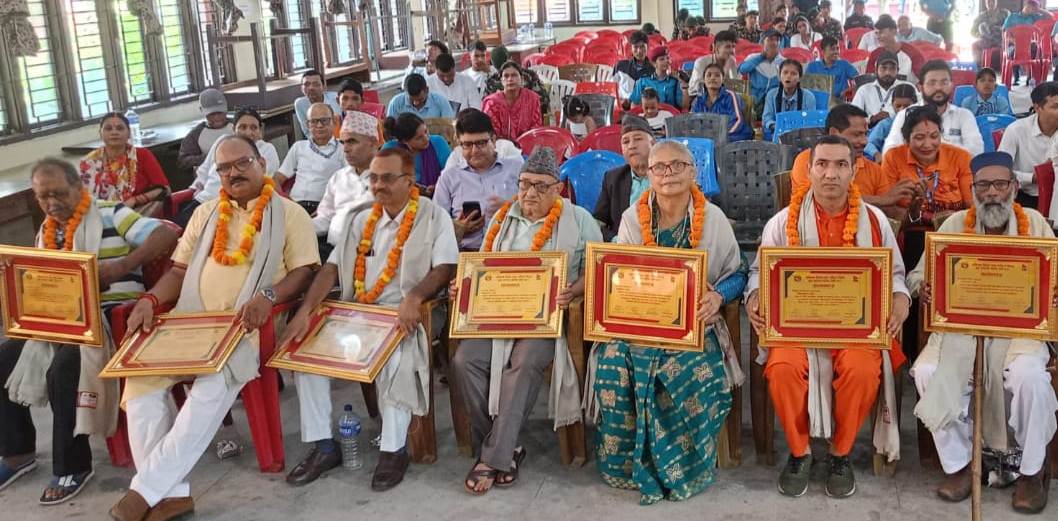 बाँकेमा सम्मान, रक्तदान, प्रतियोगिता लगायत साताव्यापी विविध कार्यक्रमका साथ संविधान तथा राष्ट्रिय दिवस मनाइयो