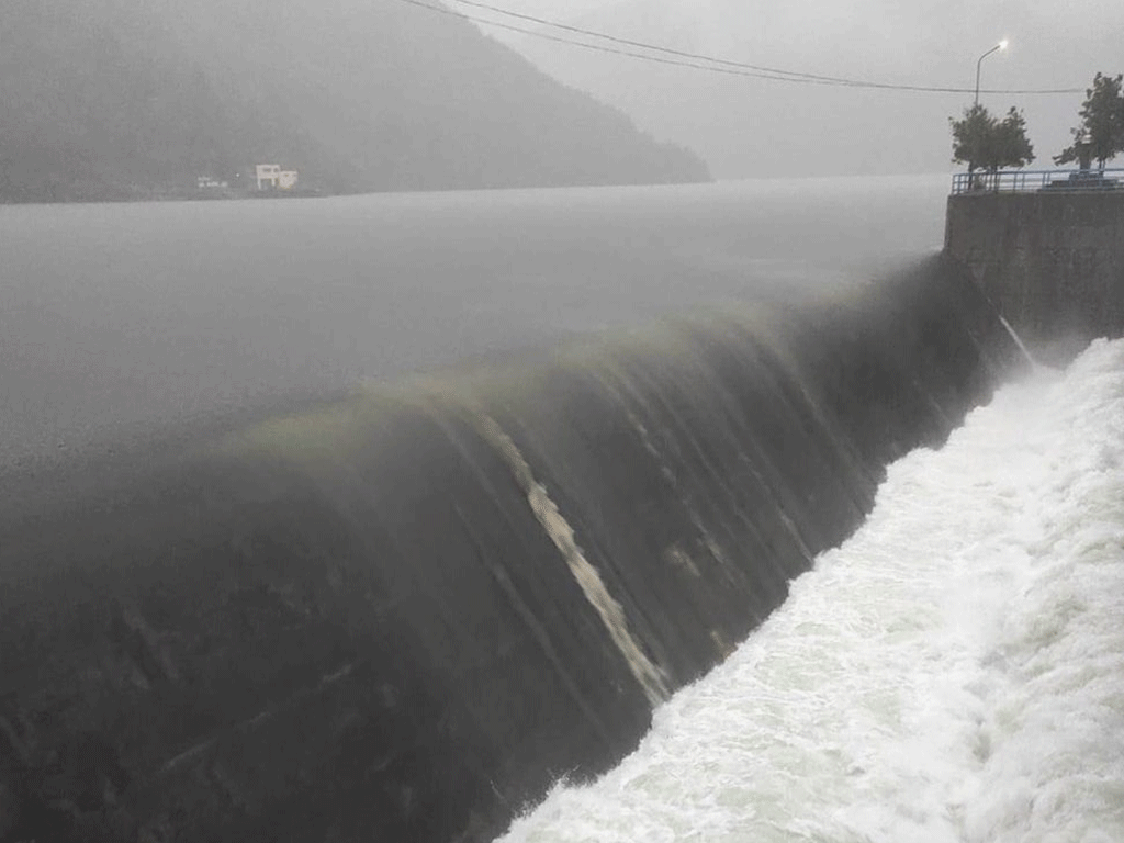 कुलेखानीको जलाशयको ढोका खोलियो, उच्च सतर्कता अपनाउन आग्रह