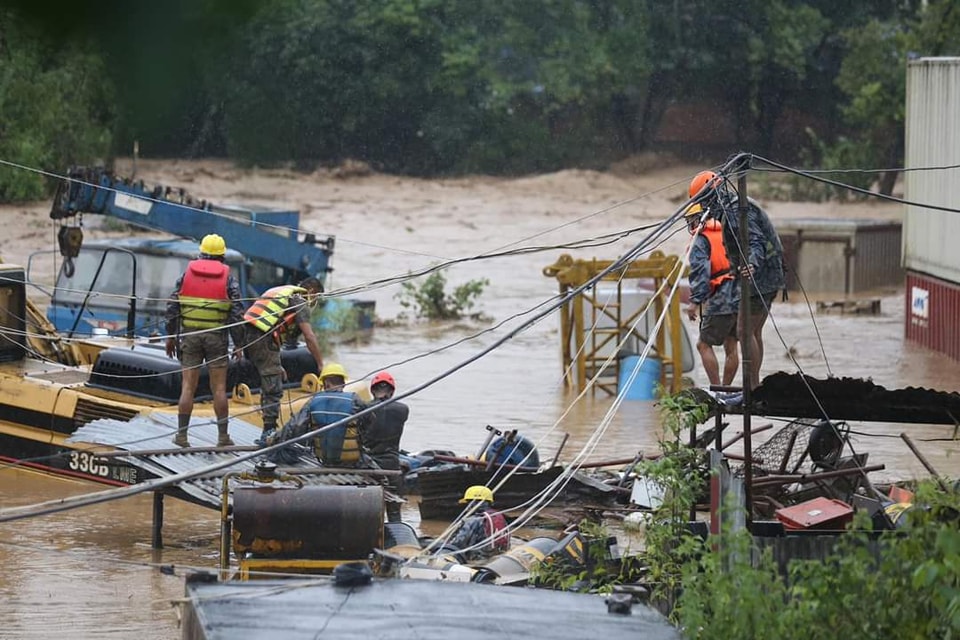 अविरल वर्षाका कारण आएको बाढी पहिरोमा परेर देशभर ३० जनाको मृत्यु, ११ जना बेपत्ता