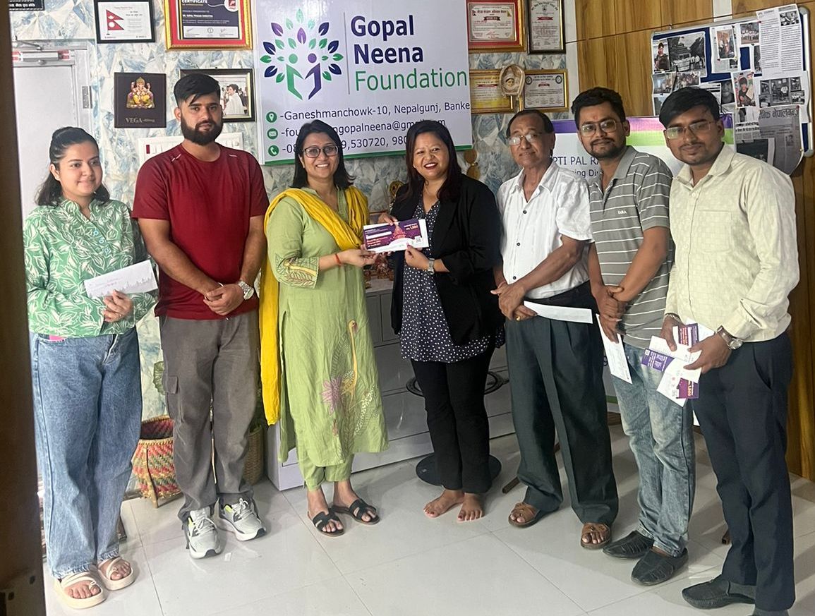 फाउण्डेशनले दियो स्वयम्सेवी रक्तदाताहरुलाई उपहार