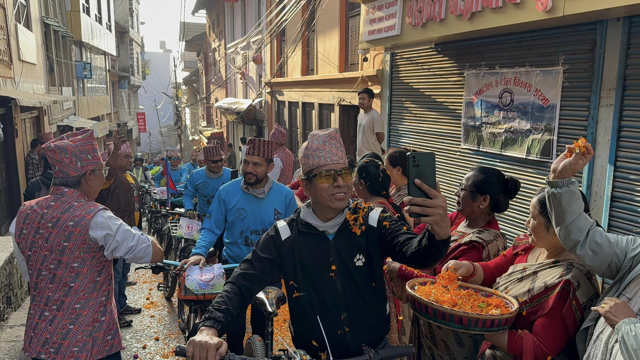 पाल्पाका पर्यटकीय स्थलहरूमा ‘साइकल यात्रा’ सुरु (तस्विर सहित)