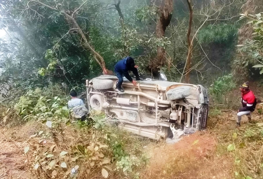 स्याङ्जाको वालिङमा स्कार्पियो जिप दुर्घटनामा पाँच जना घाइते