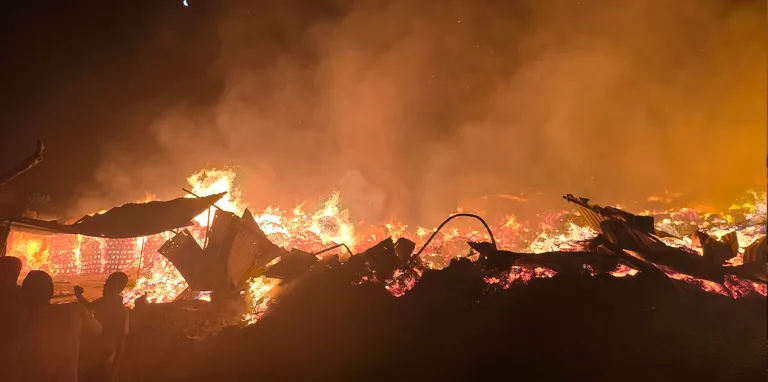 दाङमा प्लाई उद्योगमा आगलागी