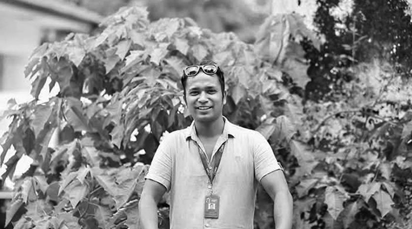 तीनकुने घटनामा ज्यान गुमाएका पत्रकार रजकको परिवारलाई एक लाख सहयोग