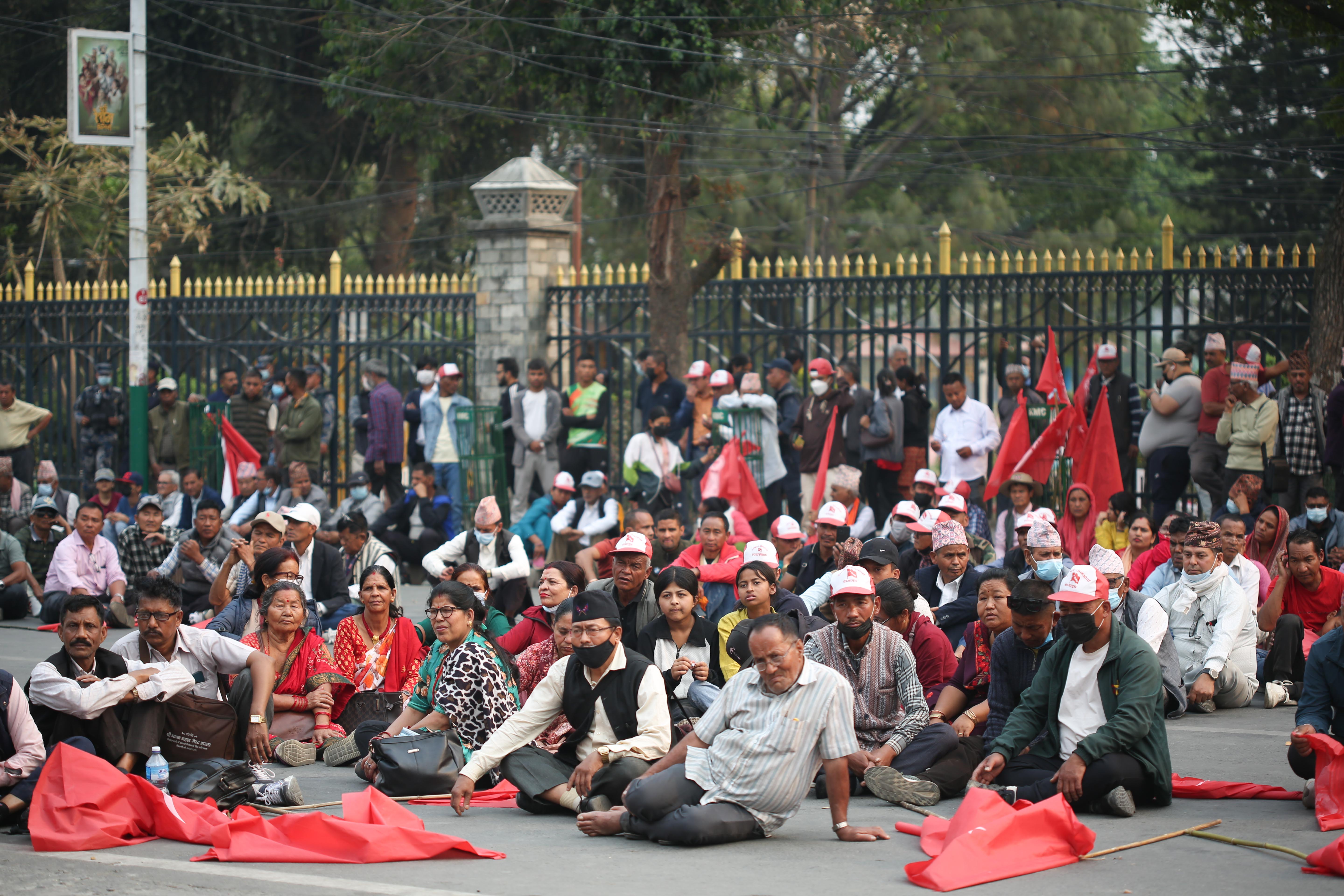संघीयता खारेजीको माग गर्दै राष्ट्रिय जनमोर्चाको प्रदर्शन