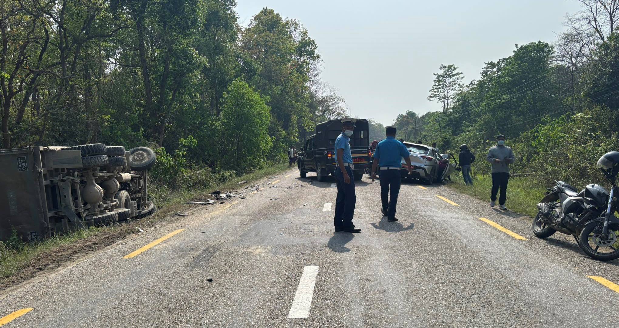 बारामा टिपर र कार ठोक्किँदा दुई जनाको मृत्यु
