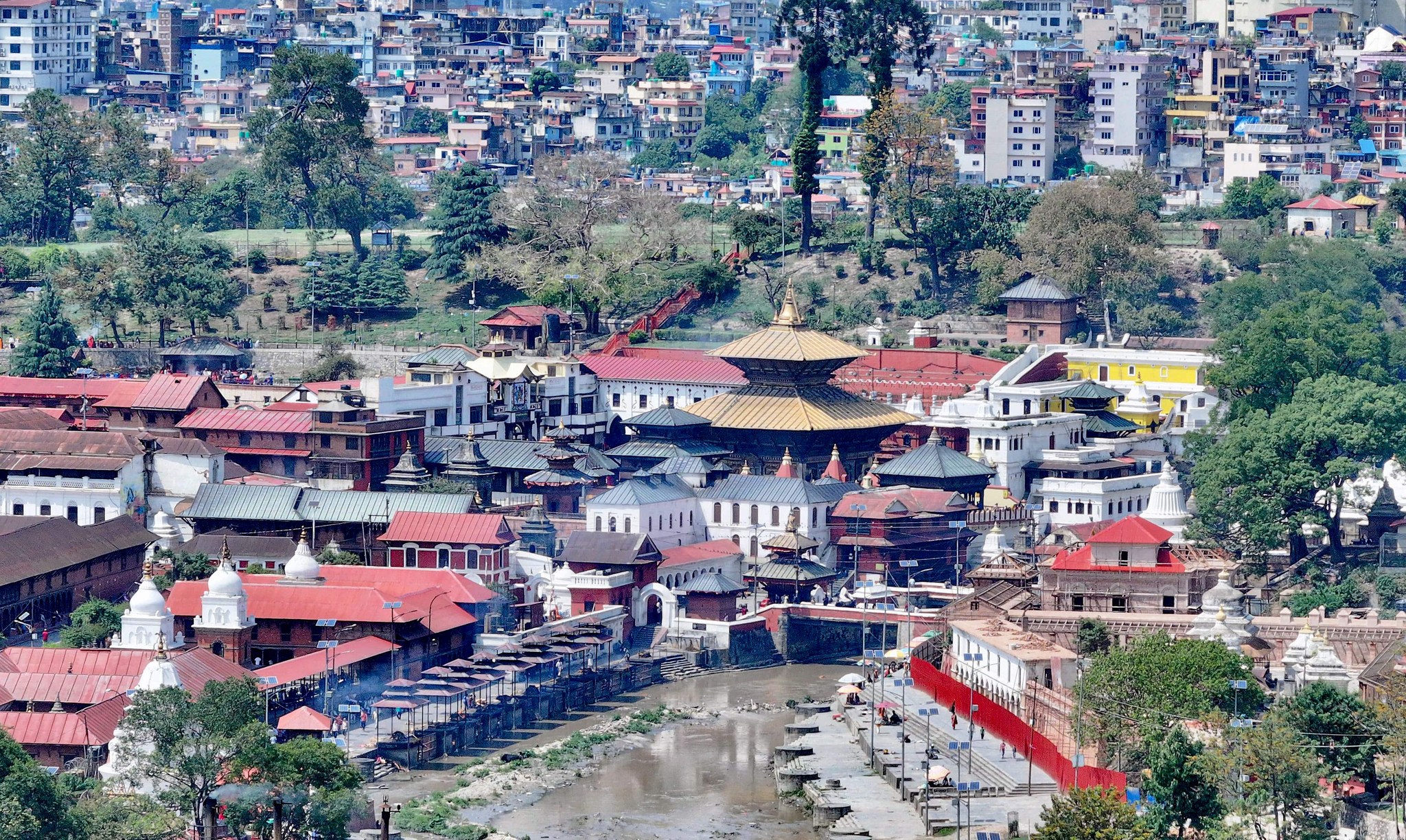 आकाशबाट यस्तो देखियो पशुपतिनाथ मन्दिर [तस्विरहरु]