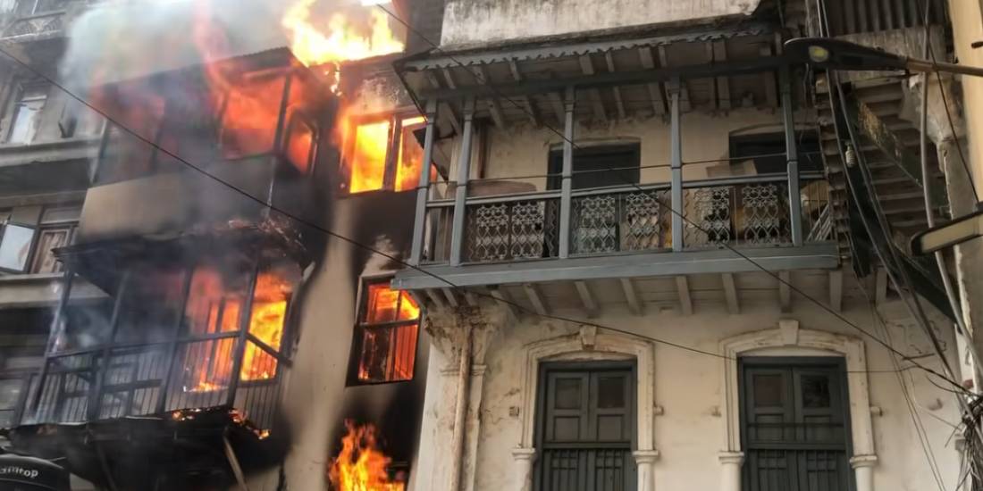 काठमाडौंको मखनटोलमा आगलागी, एक जनाको मृत्यु