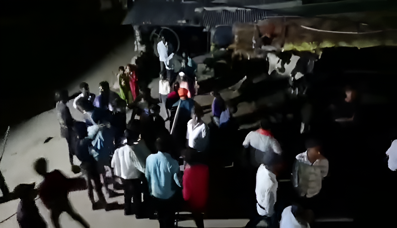 लुम्बिनीमा युवाहरुको दुई समुहबीच झडप, कटुवा पेस्तोल सहित २ जना पक्राउ