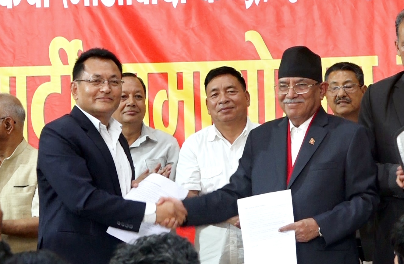 कम्युनिष्ट एकताको प्रक्रिया अघि बढ्यो : प्रचण्ड