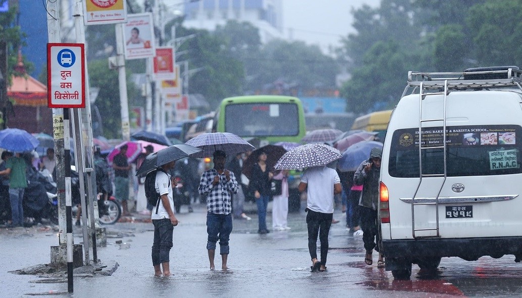 मौसम: यी चार प्रदेशमा धेरै भारी वर्षा, तराईमा हावाहुरीको सम्भावना