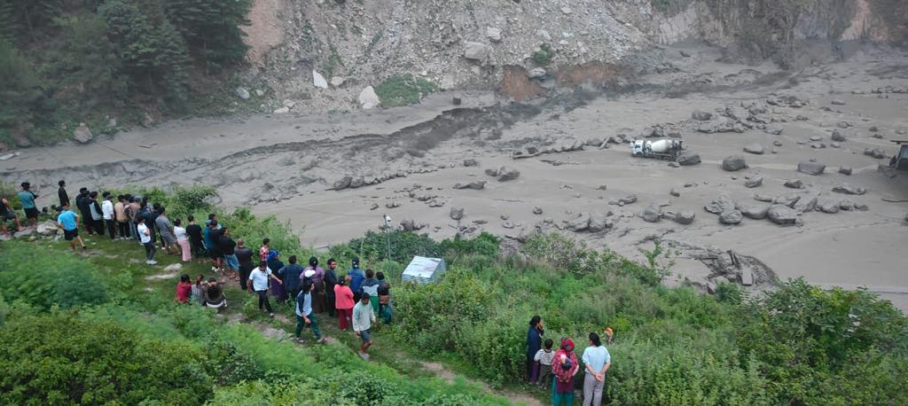 त्रिशूली नदीको छुट्टाछुट्टै ठाउँमा दुई पुरुषको शव भेटिए