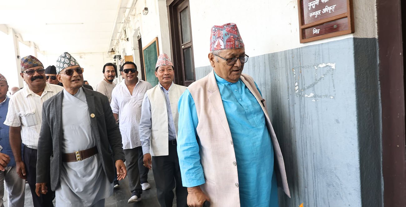 विधान विपरीत अनुशासन समिति अध्यक्ष पदबाट हटाएको भन्दै सुवेदीले दिए आयोगमा उजुरी