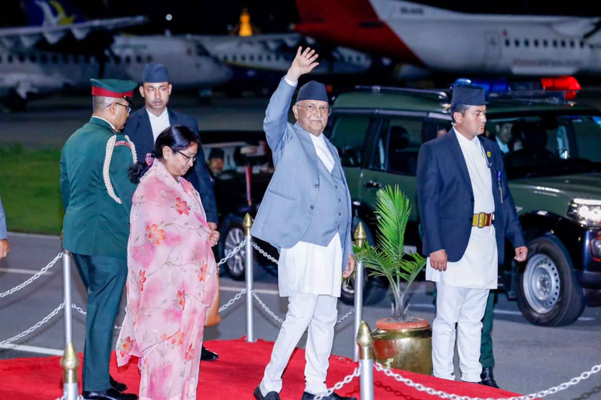 मध्‍यरातमा प्रधानमन्त्री ओली तुर्कमेनिस्तान प्रस्थान