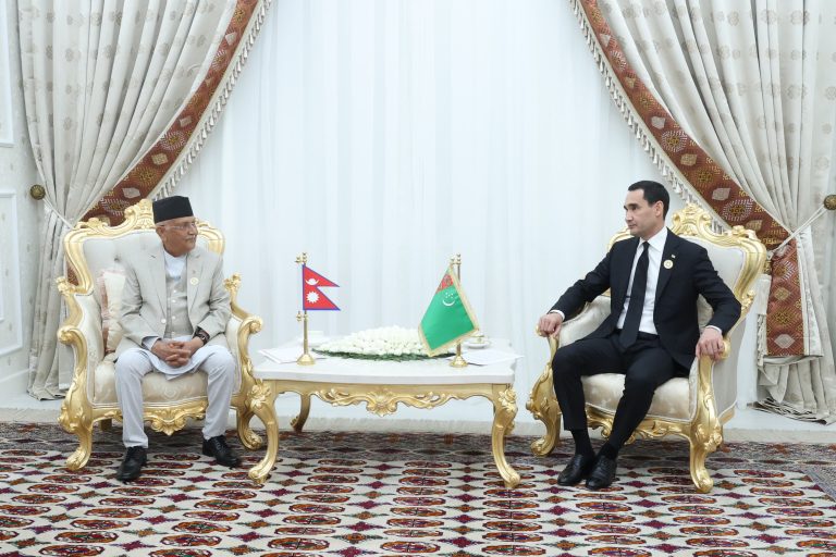 प्रधानमन्त्री र तुर्कमेनिस्तानका राष्ट्रपतिबीच भेटवार्ता