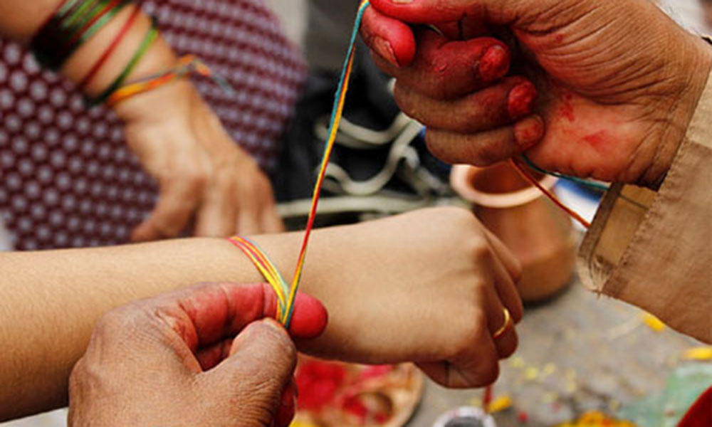 आज जनै पूर्णिमा, नव यज्ञोपवीत एवम् रक्षाबन्धन धारण गरी मनाइँदै