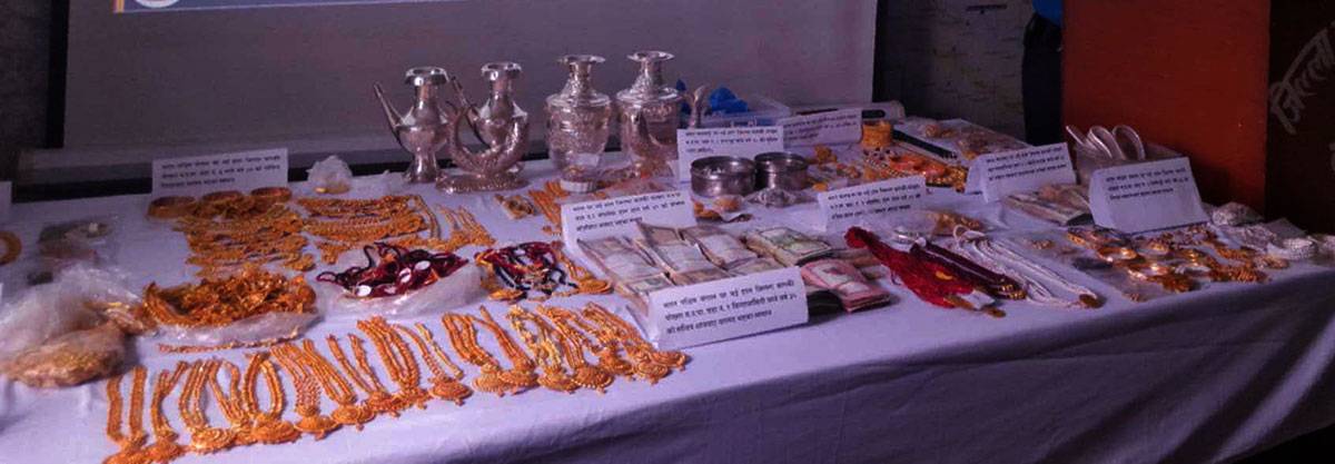 ६.४ केजी सुनसहित ११ जना भारतीय नागरिक पक्राउ