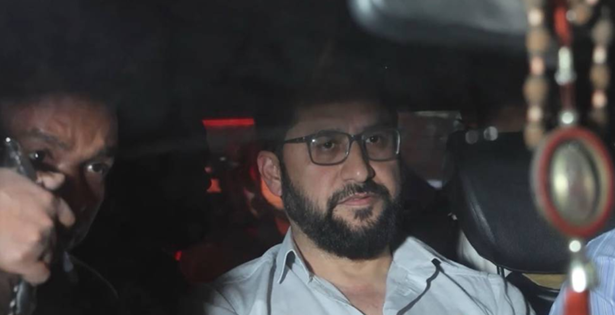 रवि लामिछानेलाई आज अपरान्ह बुद्ध एयरको जहाजबाट काठमाडौं ल्याइँदै