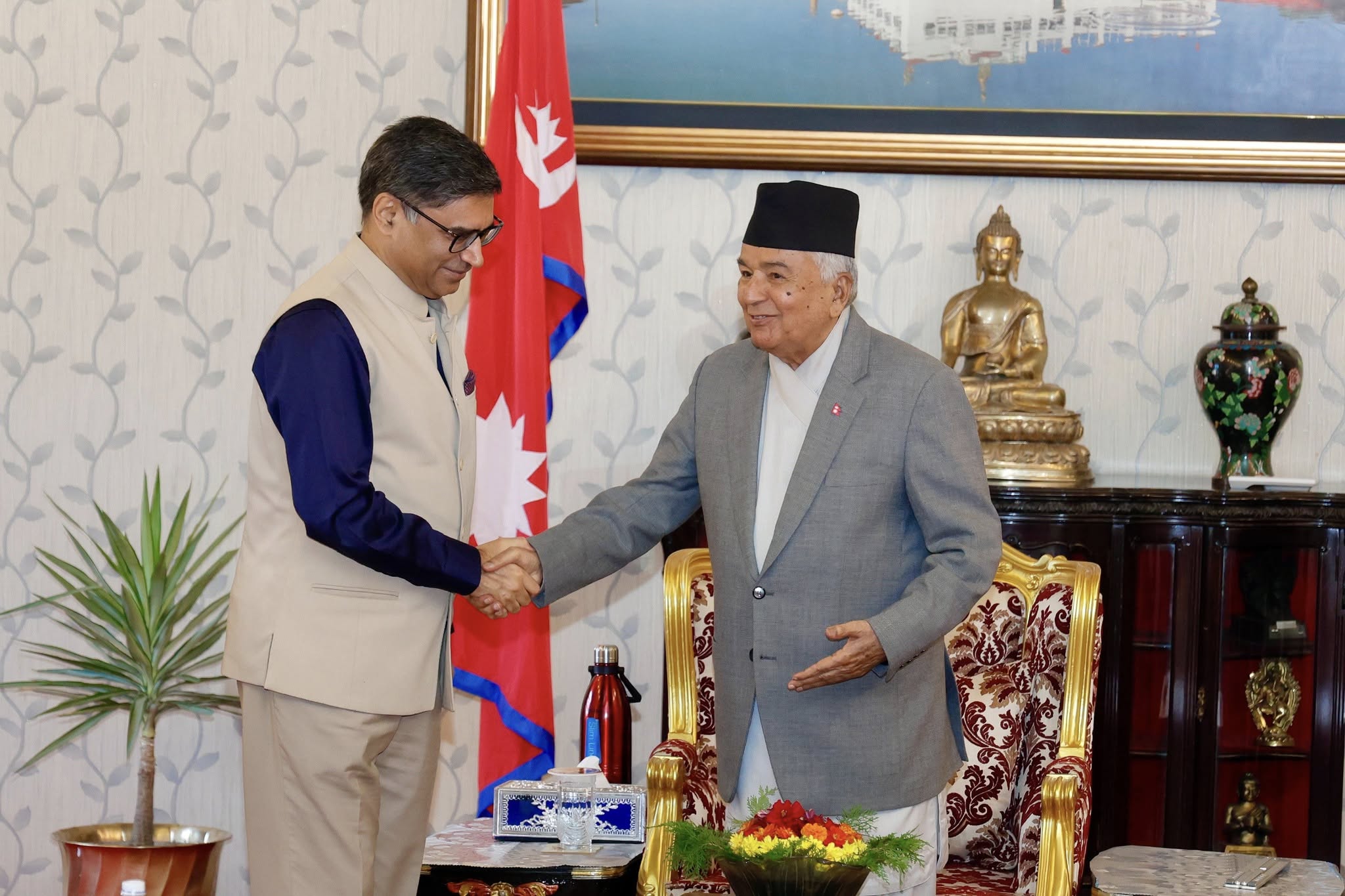 राष्ट्रपति पौडेल र विदेशसचिव मिश्रीको शिष्टाचार भेट