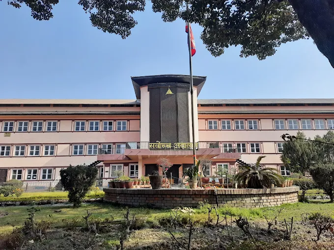 प्रधानमन्त्री ओलीले विश्वासको मत नलिएको भन्दै सर्वोच्चमा रिट