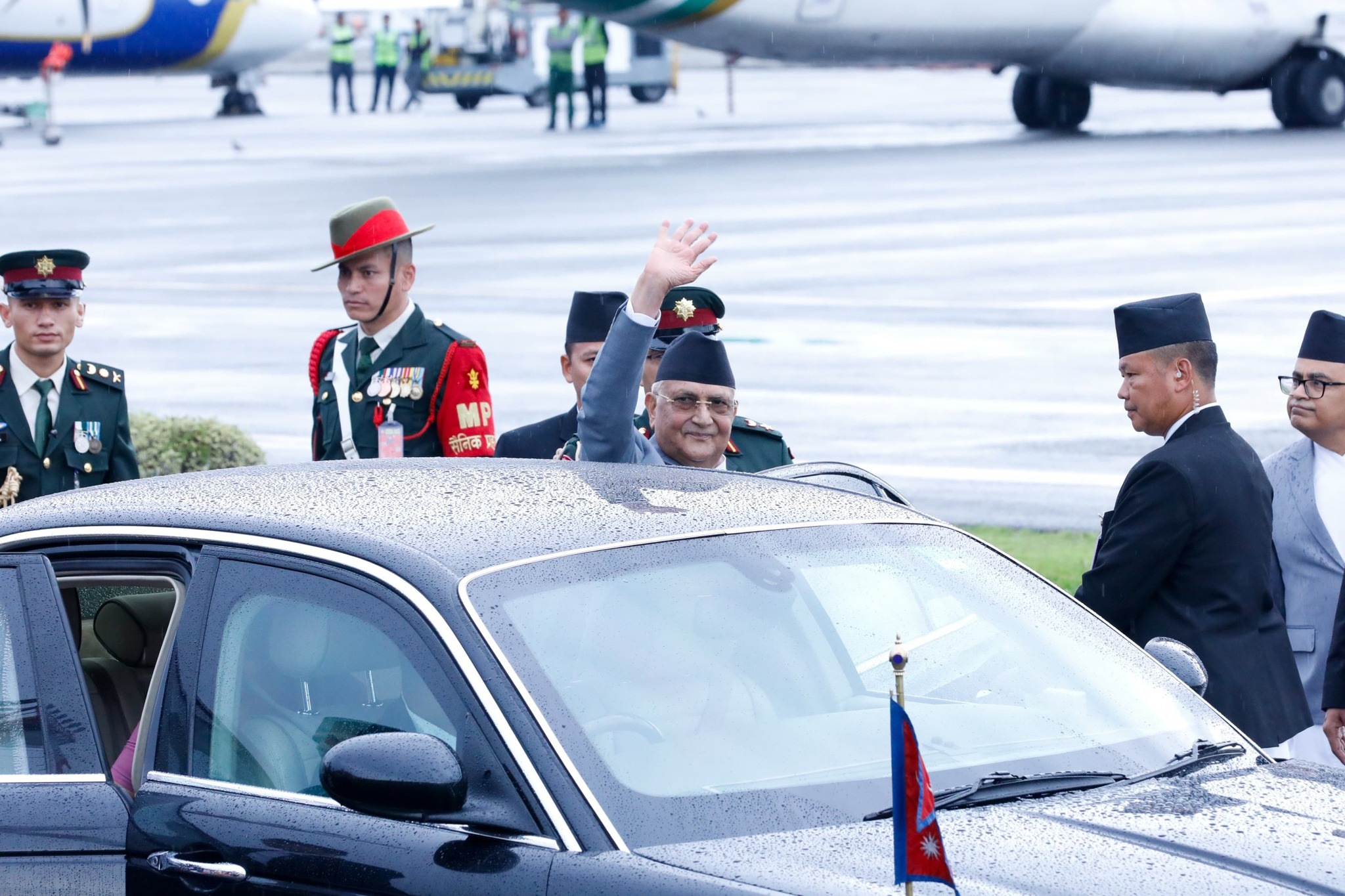 प्रधानमन्त्री ओली चीन प्रस्थान