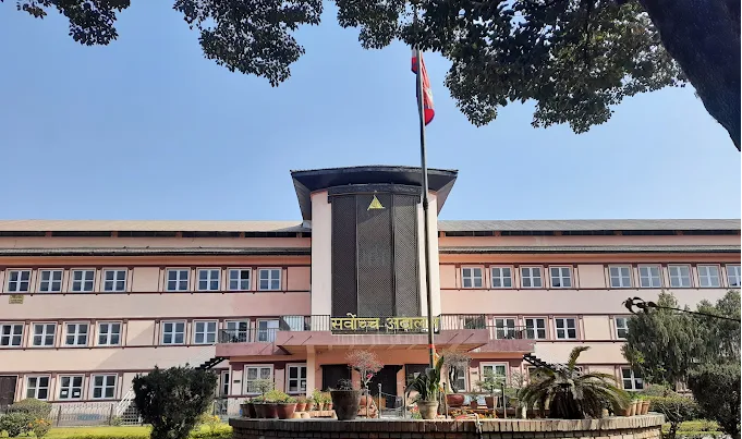 सामाजिक सञ्जाल रोक लगाउने सरकारको निर्णयविरुद्ध ९ थान रिट पेस