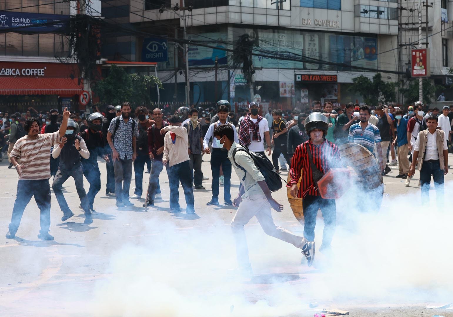 जेनजी प्रदर्शन : हालसम्म  देशभर १९ जनाको मृत्यु, ३४७ घाइते