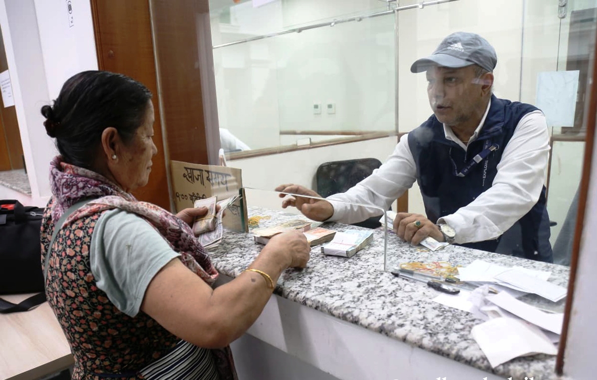 दसैंका लागि सुकिला नोट साट्न सुरु