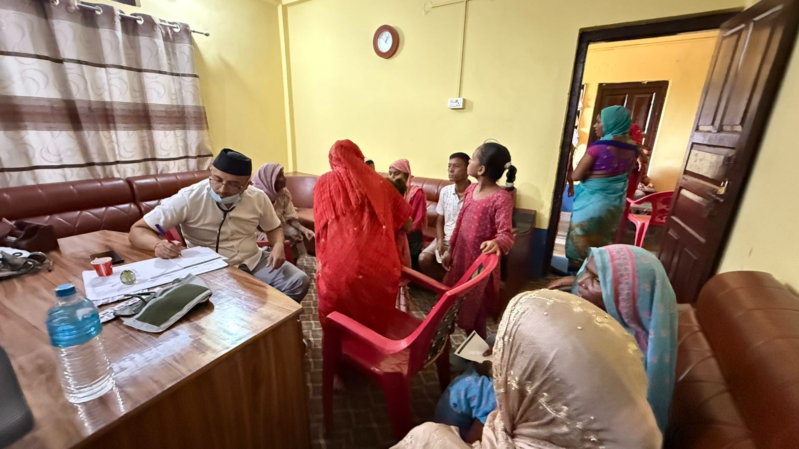 डुडुवामा निःशुल्क स्वास्थ्य शिविरबाट करीब चार सय बढी लाभान्वित