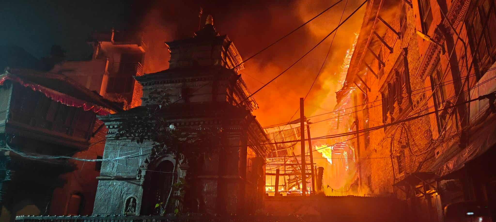 काठमाडौंको भिमसेनस्थान नजिकै  आगलागी