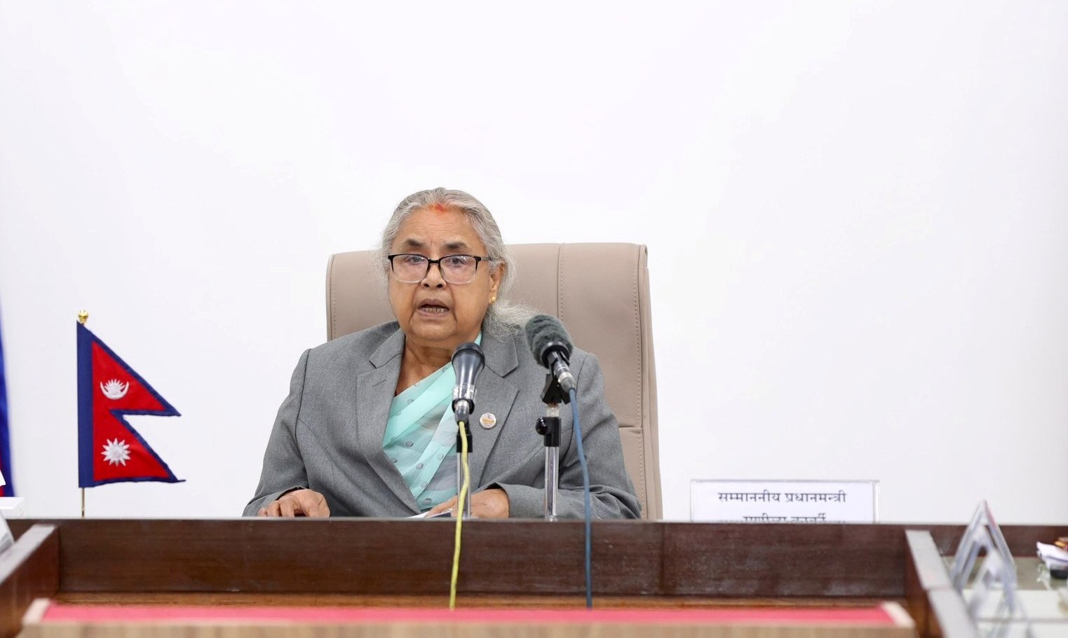 प्रधानमन्त्री सुशीला कार्की ४४ देशका राजदूतसँग छलफल गर्दै