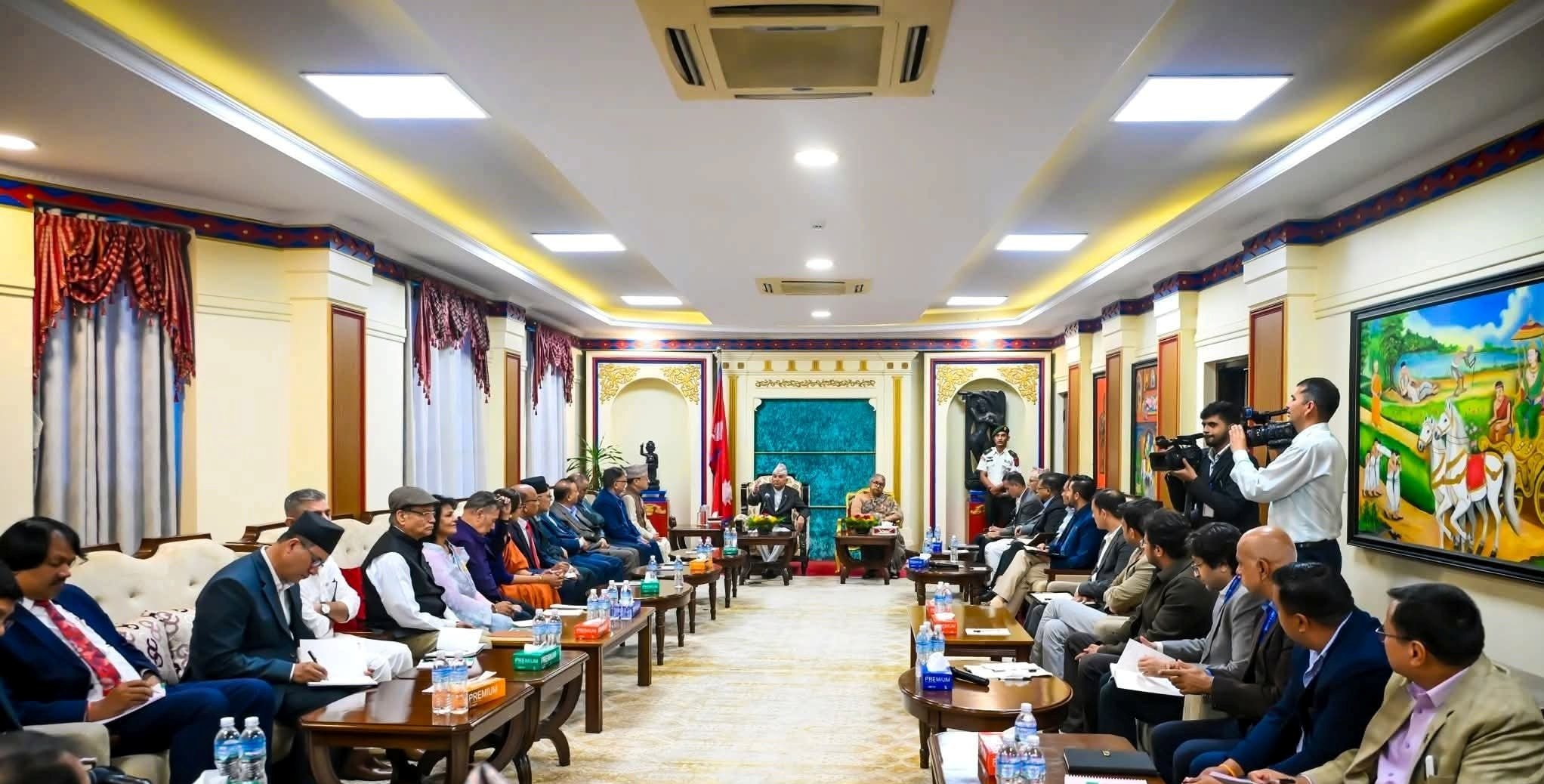 राष्ट्रपति पौडेलले आह्वान गरेको सर्वदलीय बैठकमा प्रमुख दलका नेताहरू सहभागी
