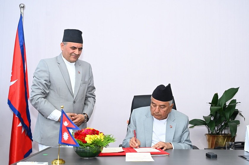 राष्ट्रपतिद्वारा प्रतिनिधिसभा सदस्य निर्वाचन (पहिलो संशोधन) अध्यादेश २०८२ जारी