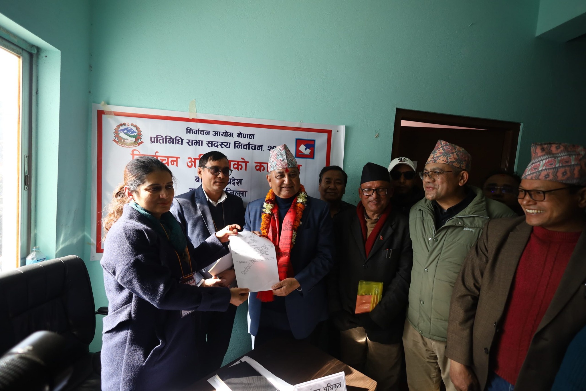 ईश्वर पोखरेलले गरे काठमाडौँ–५ बाट उम्मेदवारी दर्ता