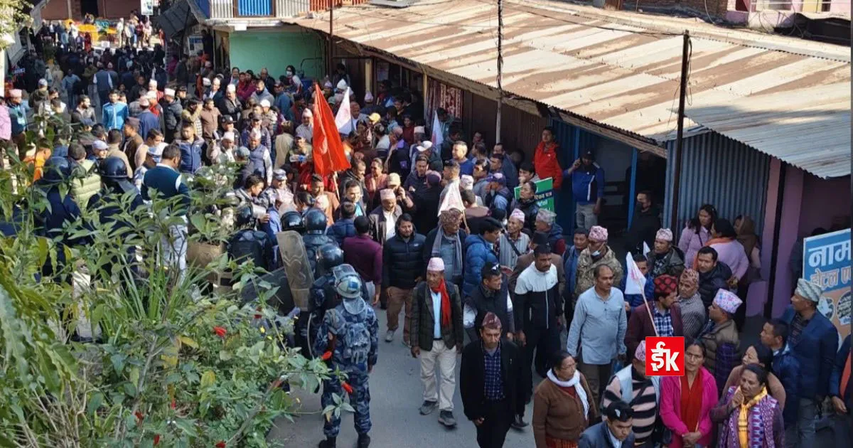 रामेछापमा १७ जनाकाे उम्मेदवारी दर्ता