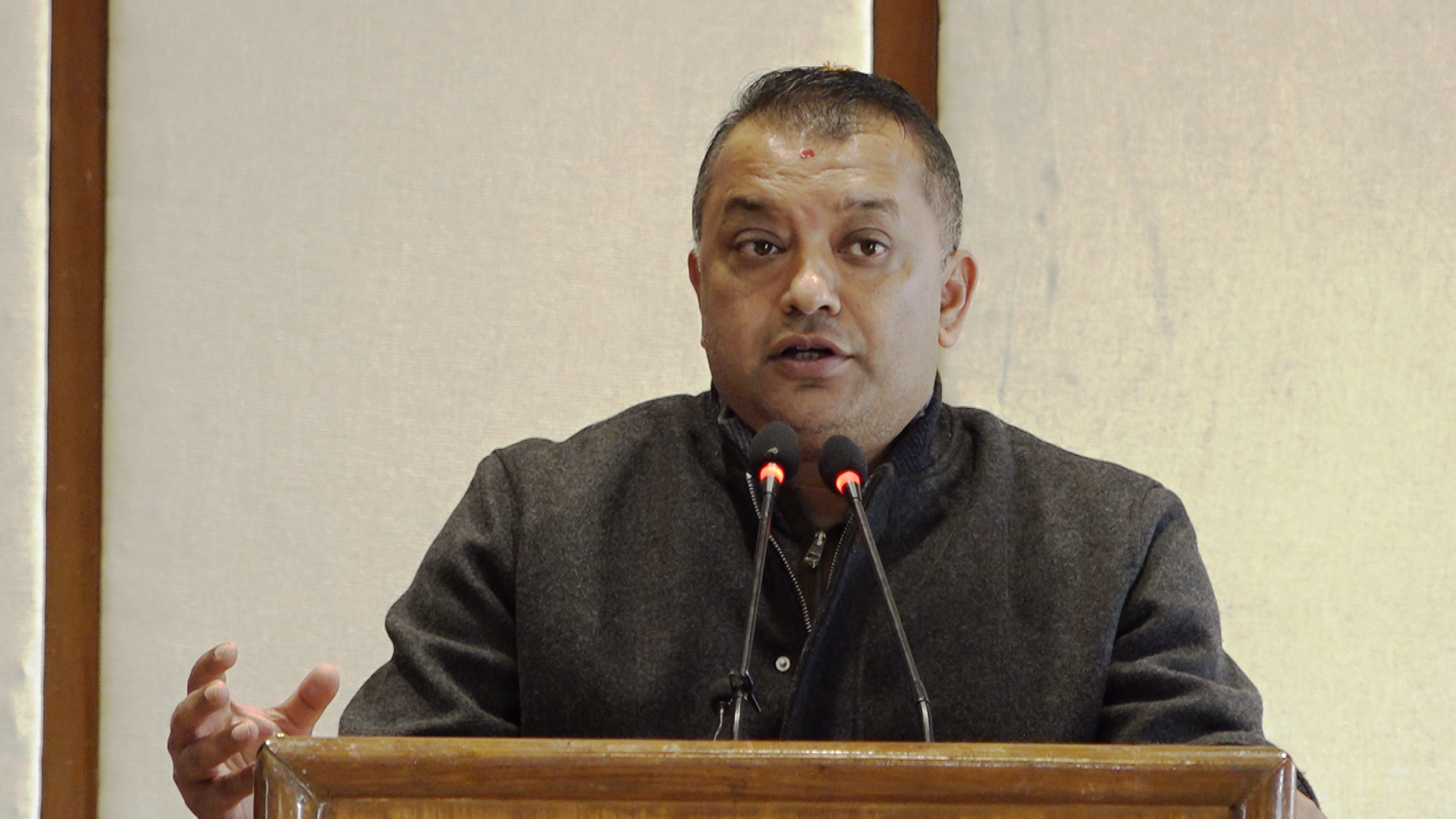 सरकारी सेवाको सास्ती हटाउन प्रशासनिक संरचना चुस्त र नतिजामुखी हुनुपर्छ : सभापति थापा