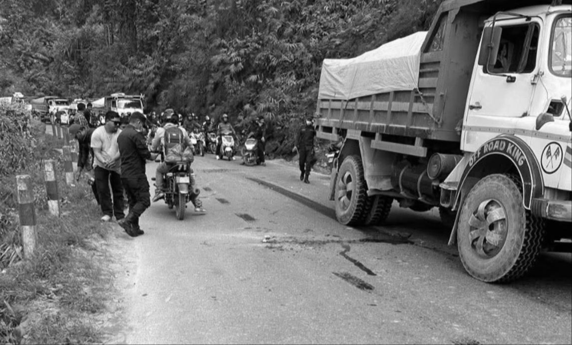 पाल्पामा ट्रिपरकाे ठक्करबाट दुई जनाकाे मृत्यु