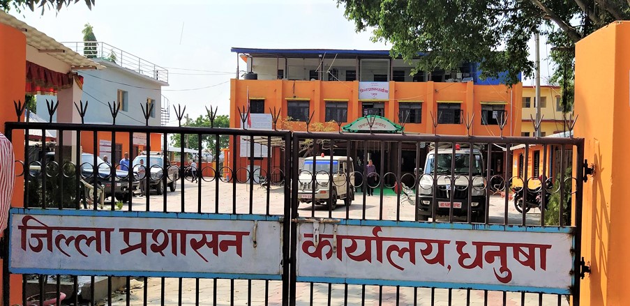 आचारसंहिताविपरीत टाँसिएका बीस हजार प्रचार सामग्री हटाइयो