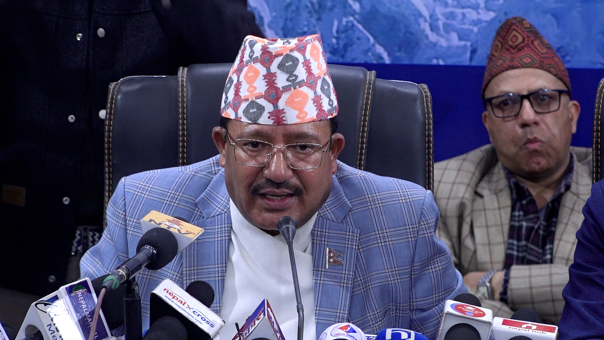 देशभर शान्तिपूर्ण मतदान सम्पन्न, प्रारम्भिक मतदर ६० प्रतिशत अनुमान