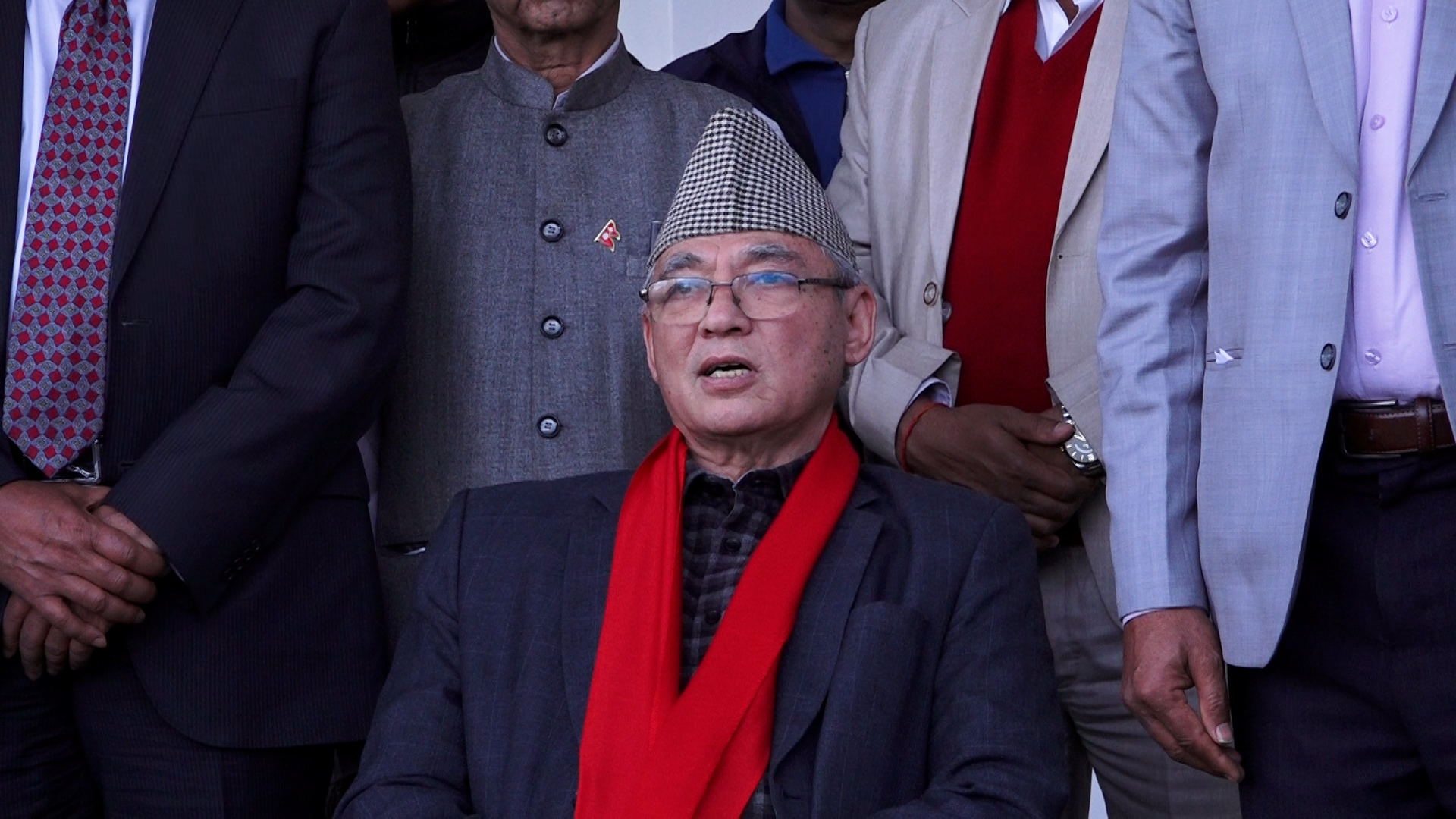बादल एमाले संसदीय दलको नेता चयन